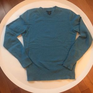 Theory crew neck cashmere sweater